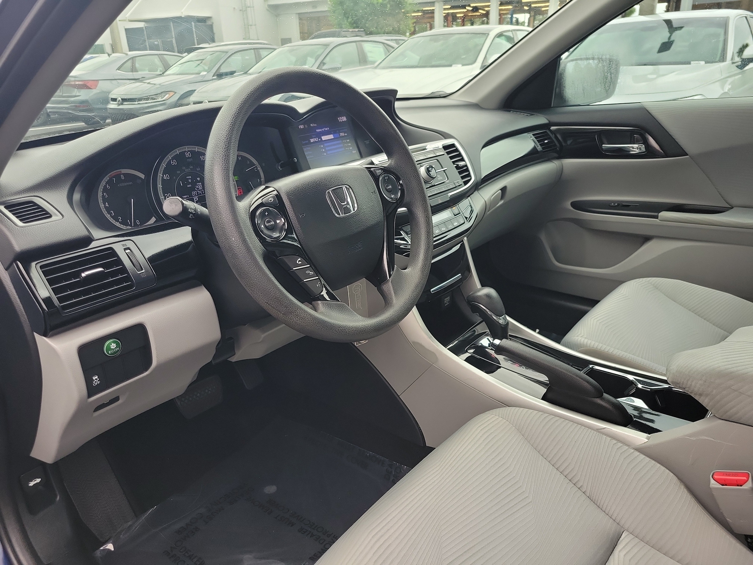 2016 Honda Accord LX - Photo 13