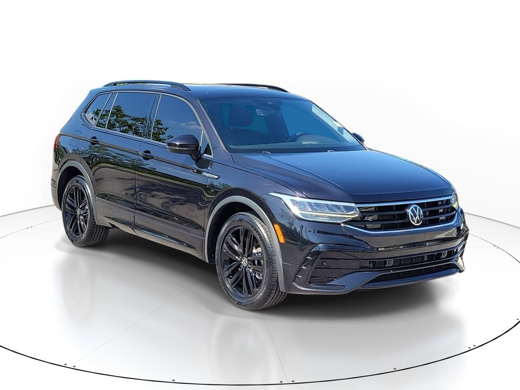 Certified 2022 Volkswagen Tiguan 2.0T SE R-Line Black SUV