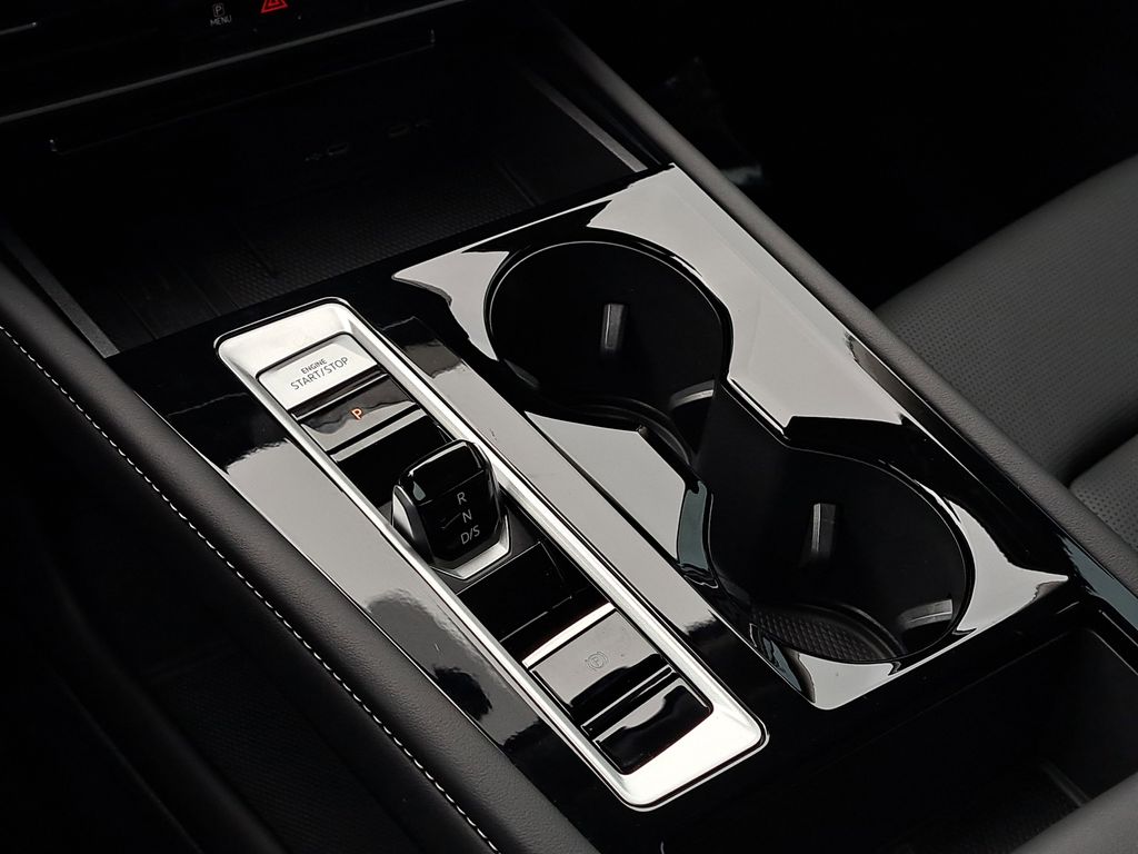 2025 Volkswagen Atlas SEL - Photo 31