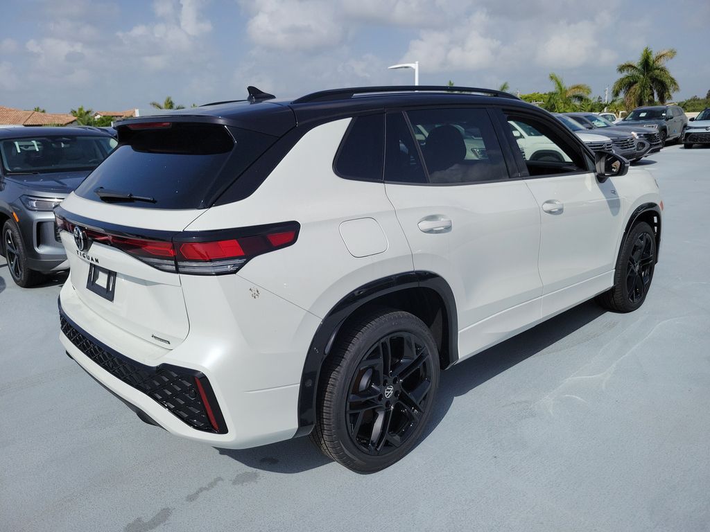New 2026 Volkswagen Tiguan SE R-Line Black SUV