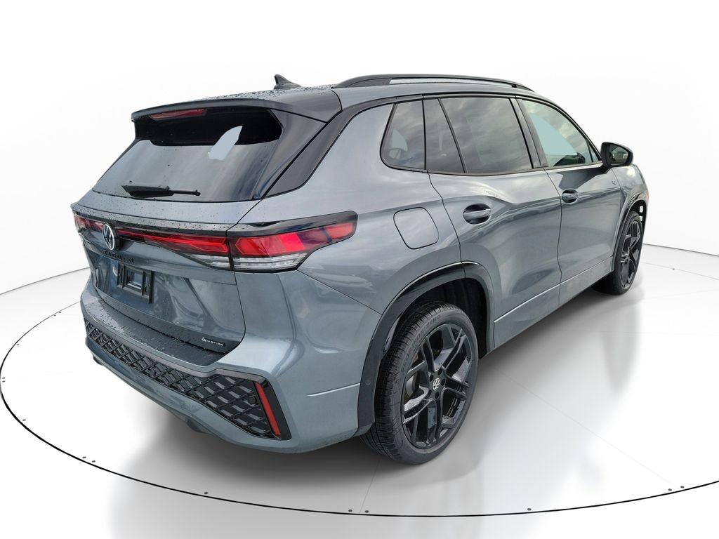 New 2026 Volkswagen Tiguan SE R-Line Black SUV
