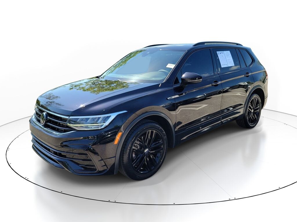 Certified 2022 Volkswagen Tiguan 2.0T SE R-Line Black SUV