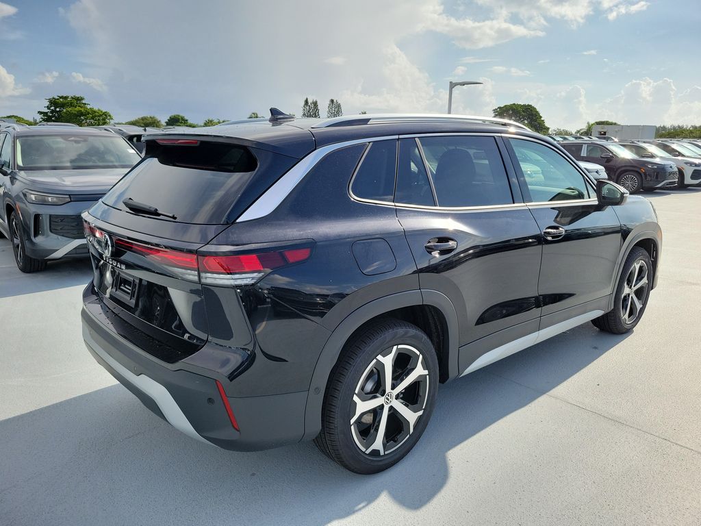 New 2026 Volkswagen Tiguan SE SUV