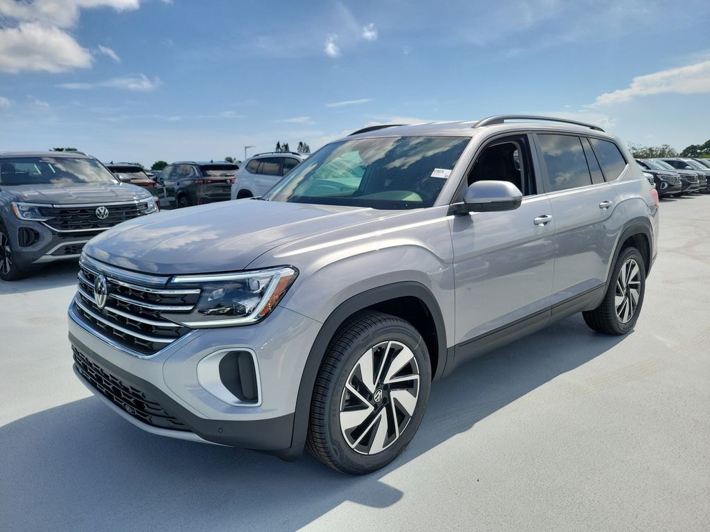 New 2026 Volkswagen Atlas SE w/Technology SUV
