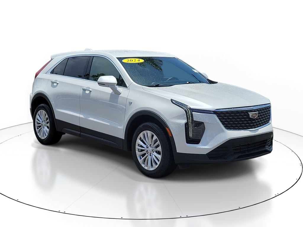 2024 Cadillac XT4 Luxury