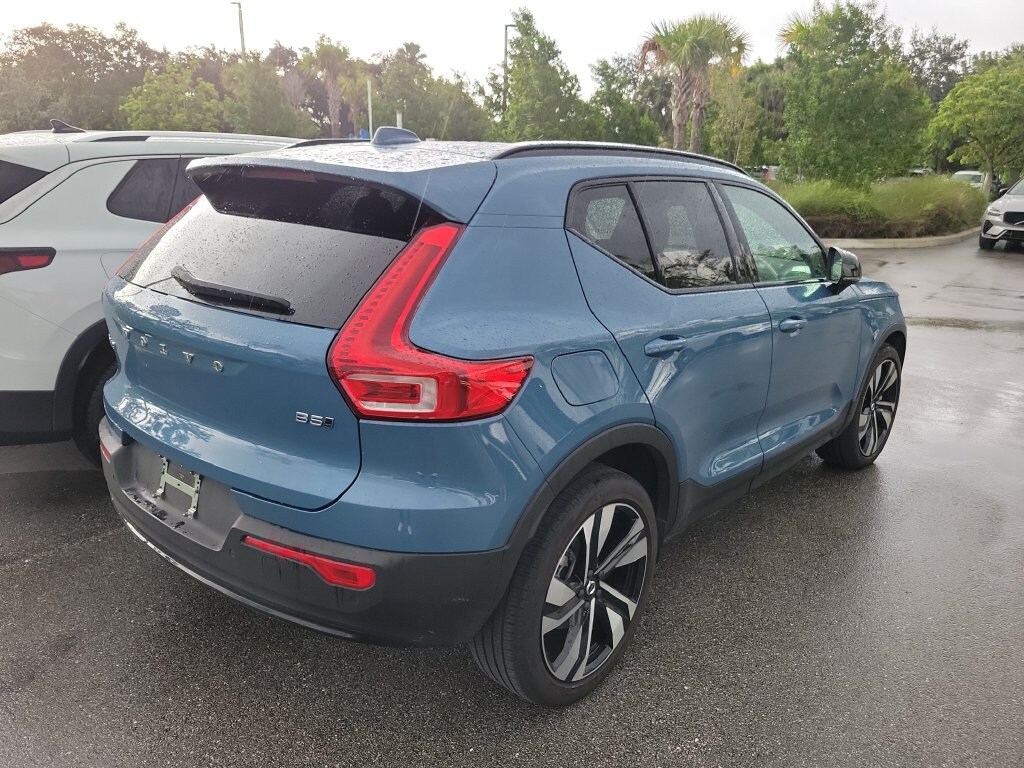 Used 2024 Volvo XC40 B5 Plus Dark SUV