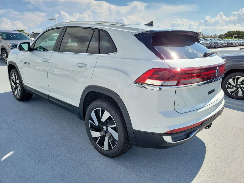 New 2026 Volkswagen Atlas Cross Sport SE w/Technology SUV