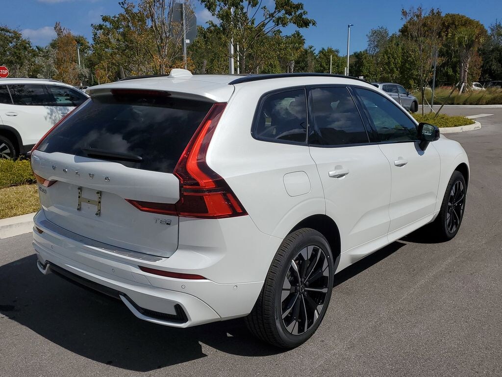 New 2026 Volvo XC60 Plug-In Hybrid T8 Plus SUV