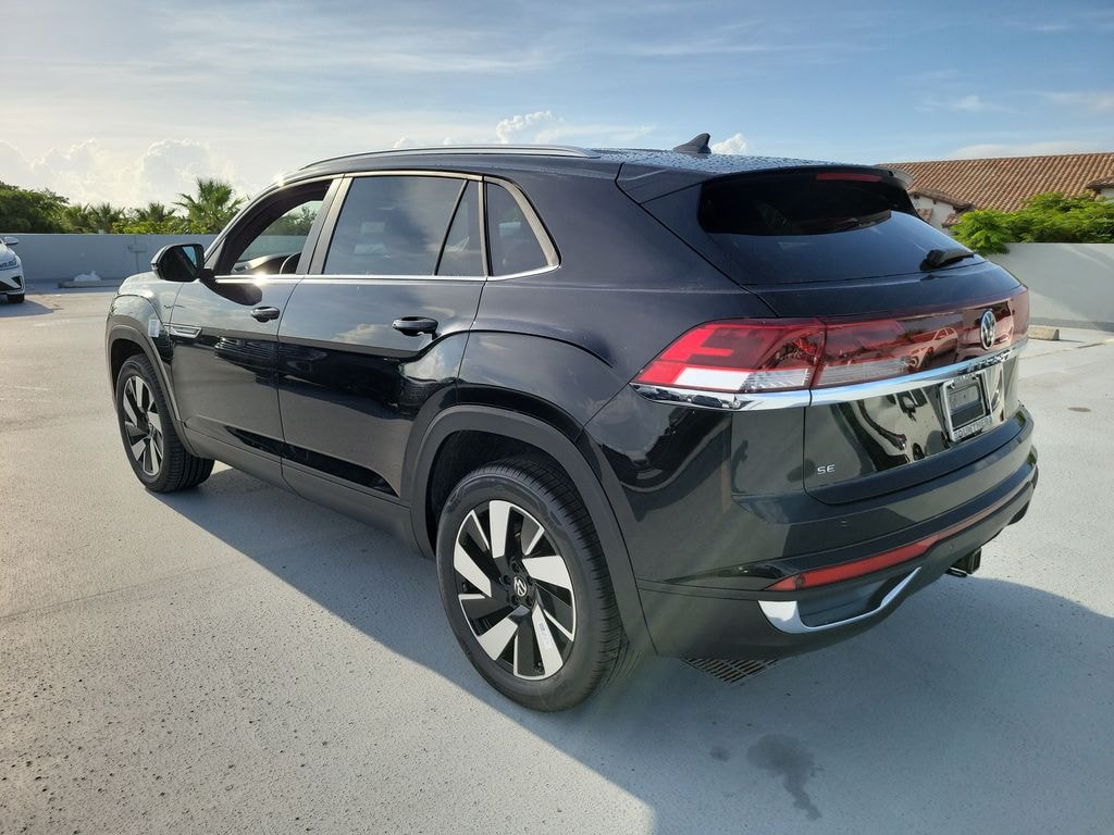 New 2026 Volkswagen Atlas Cross Sport SE w/Technology SUV