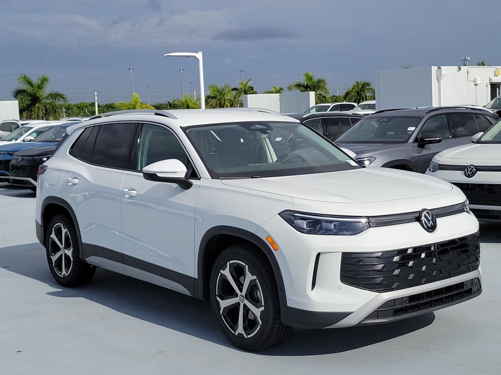 New 2026 Volkswagen Tiguan SE SUV