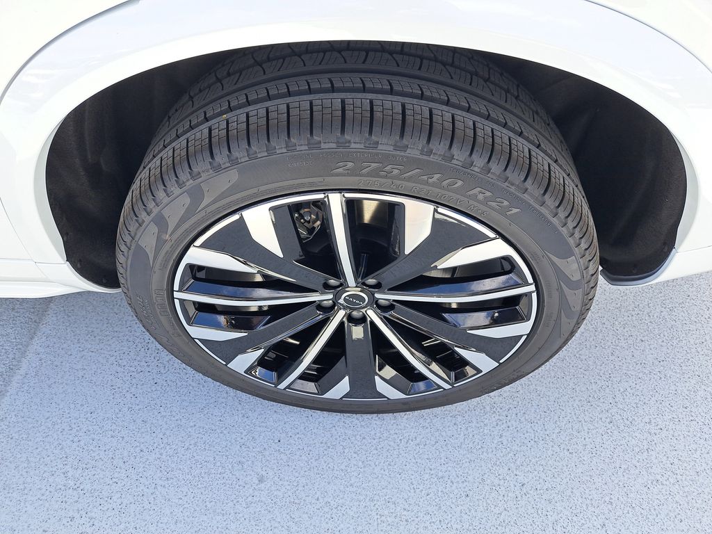 2026 Volvo XC90 Ultra - Photo 7