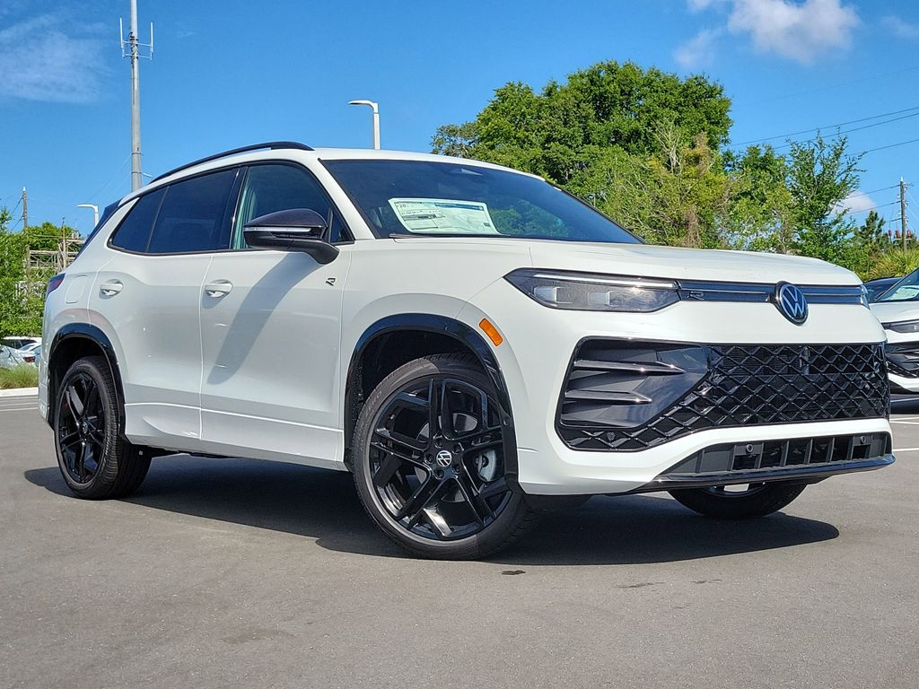 New 2026 Volkswagen Tiguan SE R-Line Black SUV