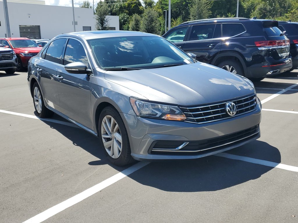 2018 Volkswagen Passat SE
