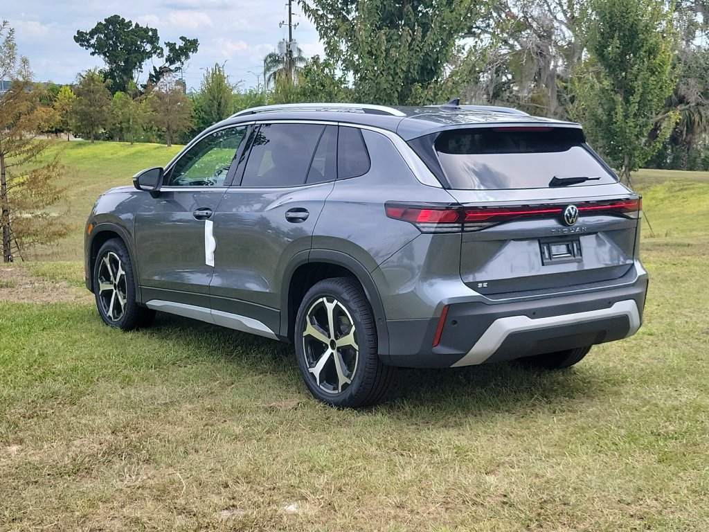 New 2026 Volkswagen Tiguan SE SUV