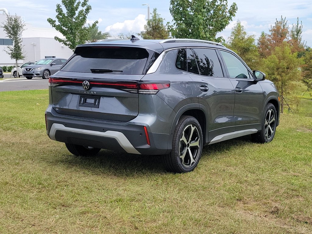 New 2026 Volkswagen Tiguan SE SUV