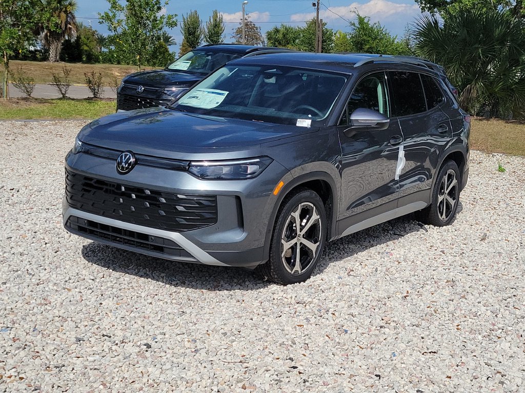 New 2026 Volkswagen Tiguan SE SUV
