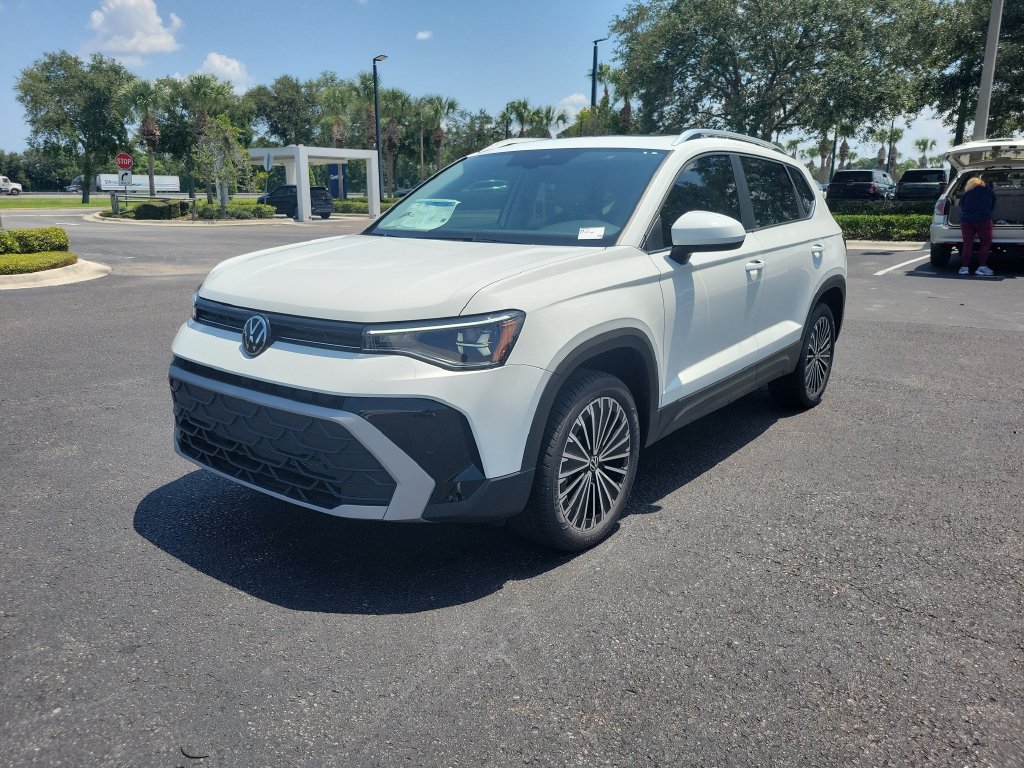 New 2026 Volkswagen Taos 1.5T SE SUV