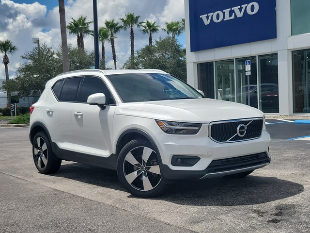 2021 Volvo XC40 Momentum SUV