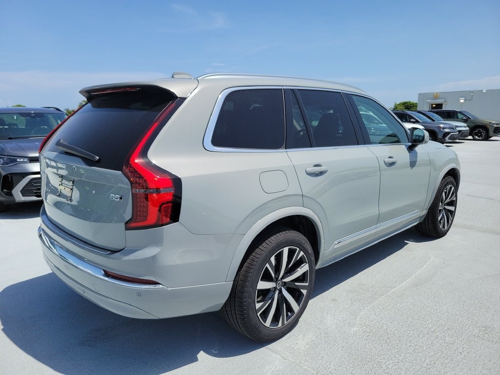 New 2027 Volvo XC90 B5 Core SUV