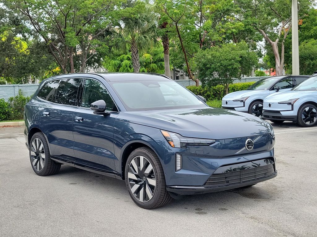 New 2026 Volvo EX90 Twin Motor Ultra 7-Seater SUV