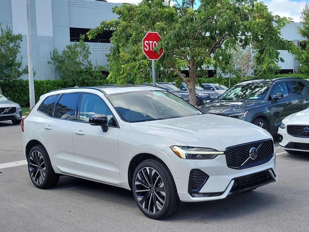 New 2027 Volvo XC60 B5 Ultra SUV