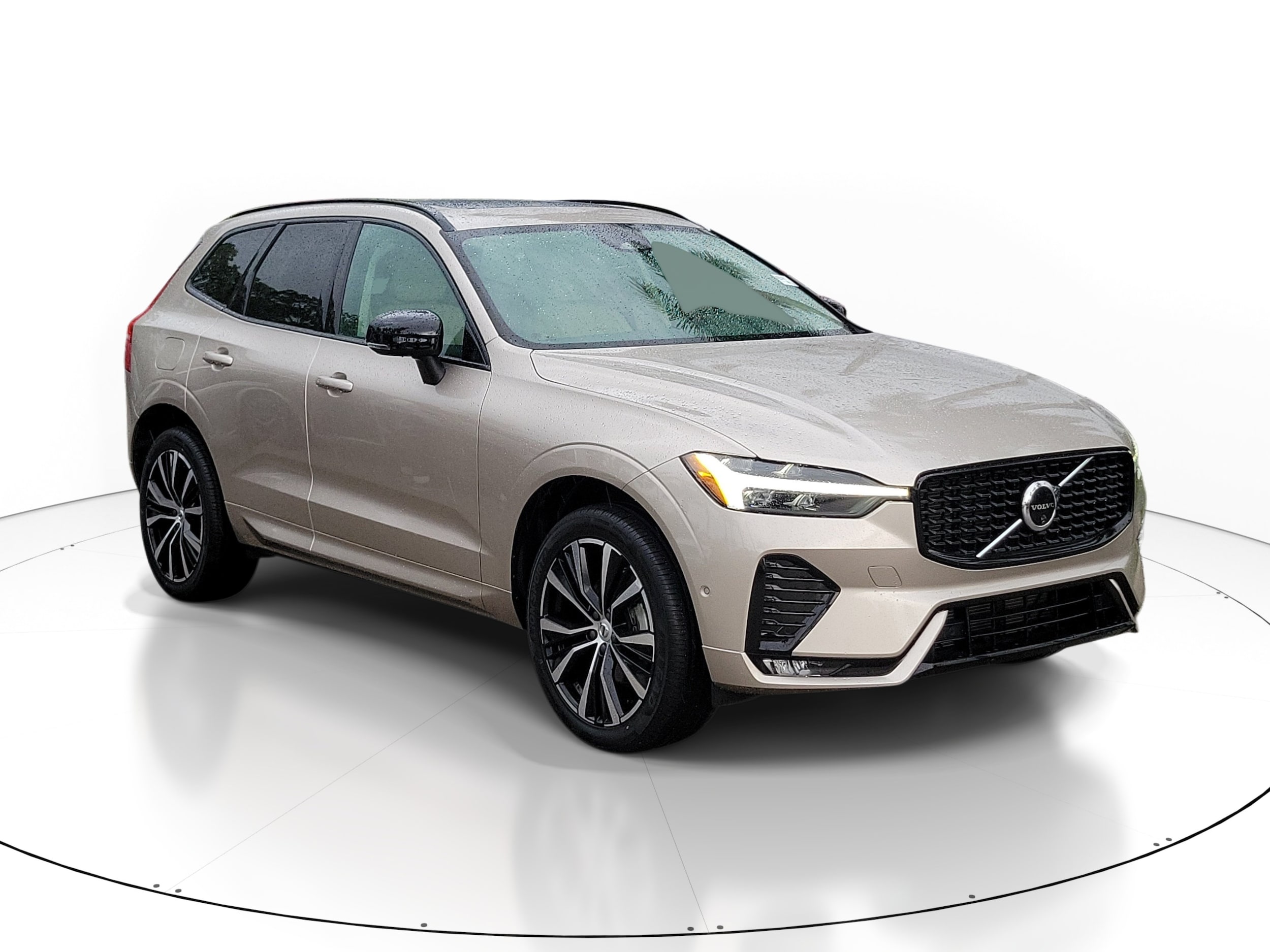 2024 Volvo XC60 Plus
