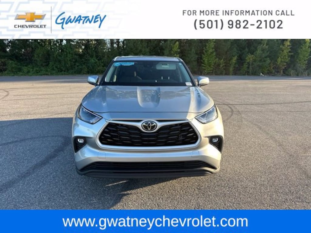 Used 2025 Toyota Highlander LE