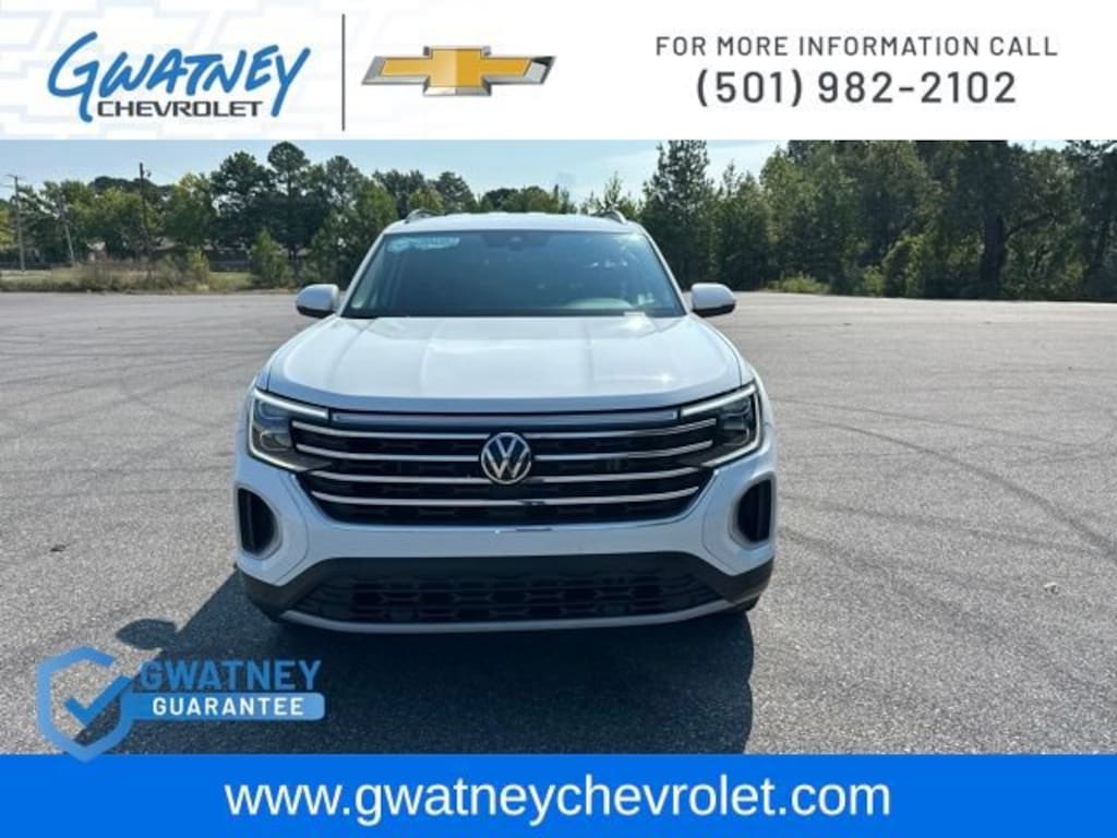 Used 2025 Volkswagen Atlas 2.0T SE w/Technology