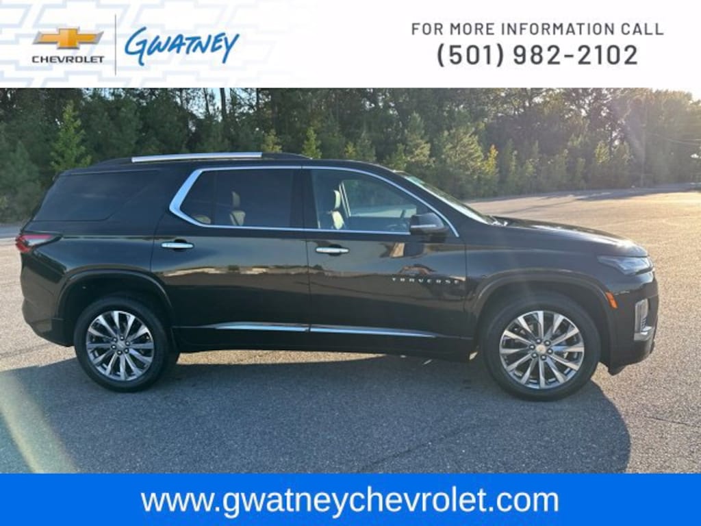 Used 2023 Chevrolet Traverse Premier SUV