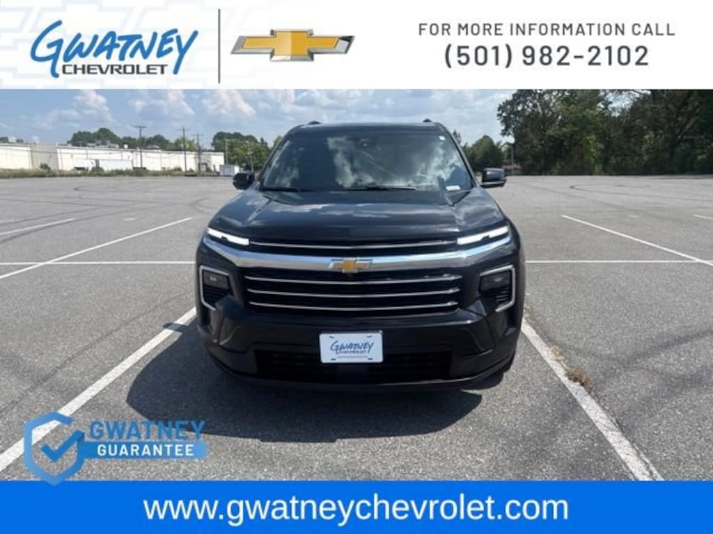 Used 2024 Chevrolet Traverse LT SUV