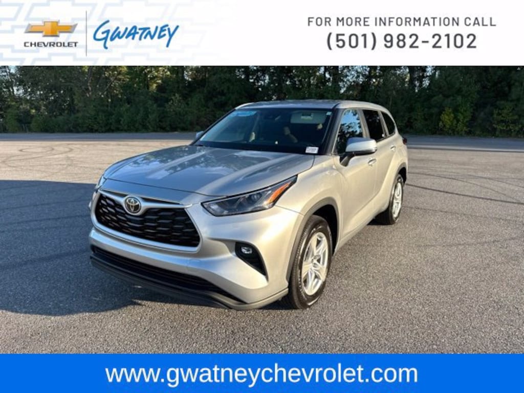 Used 2025 Toyota Highlander LE