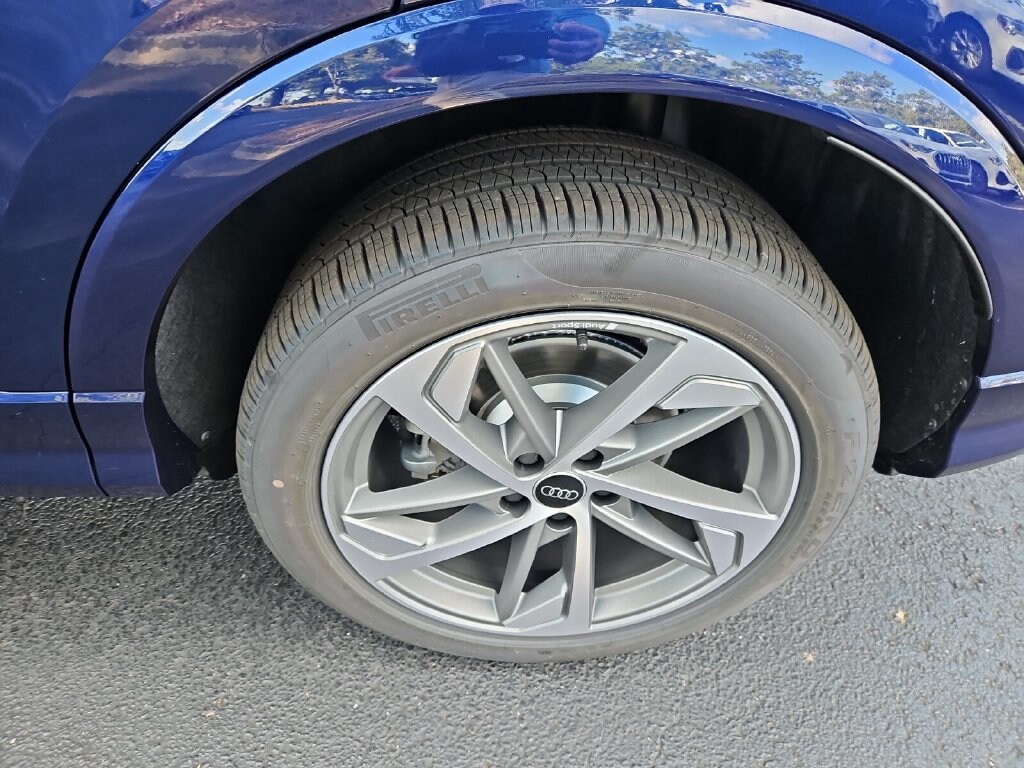 Certified 2025 Audi Q3 Premium SUV
