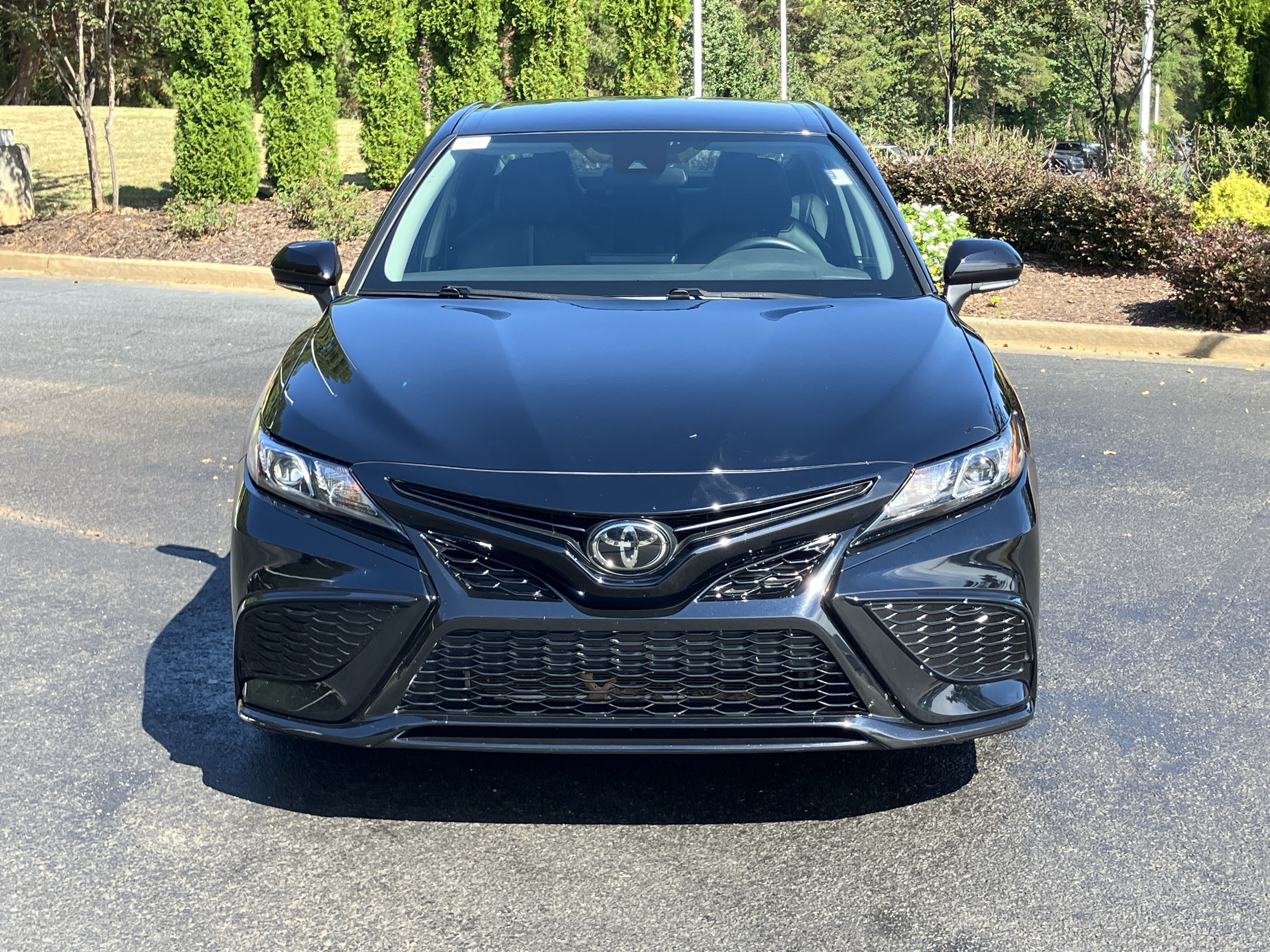 Used 2022 Toyota Camry SE Auto Sedan
