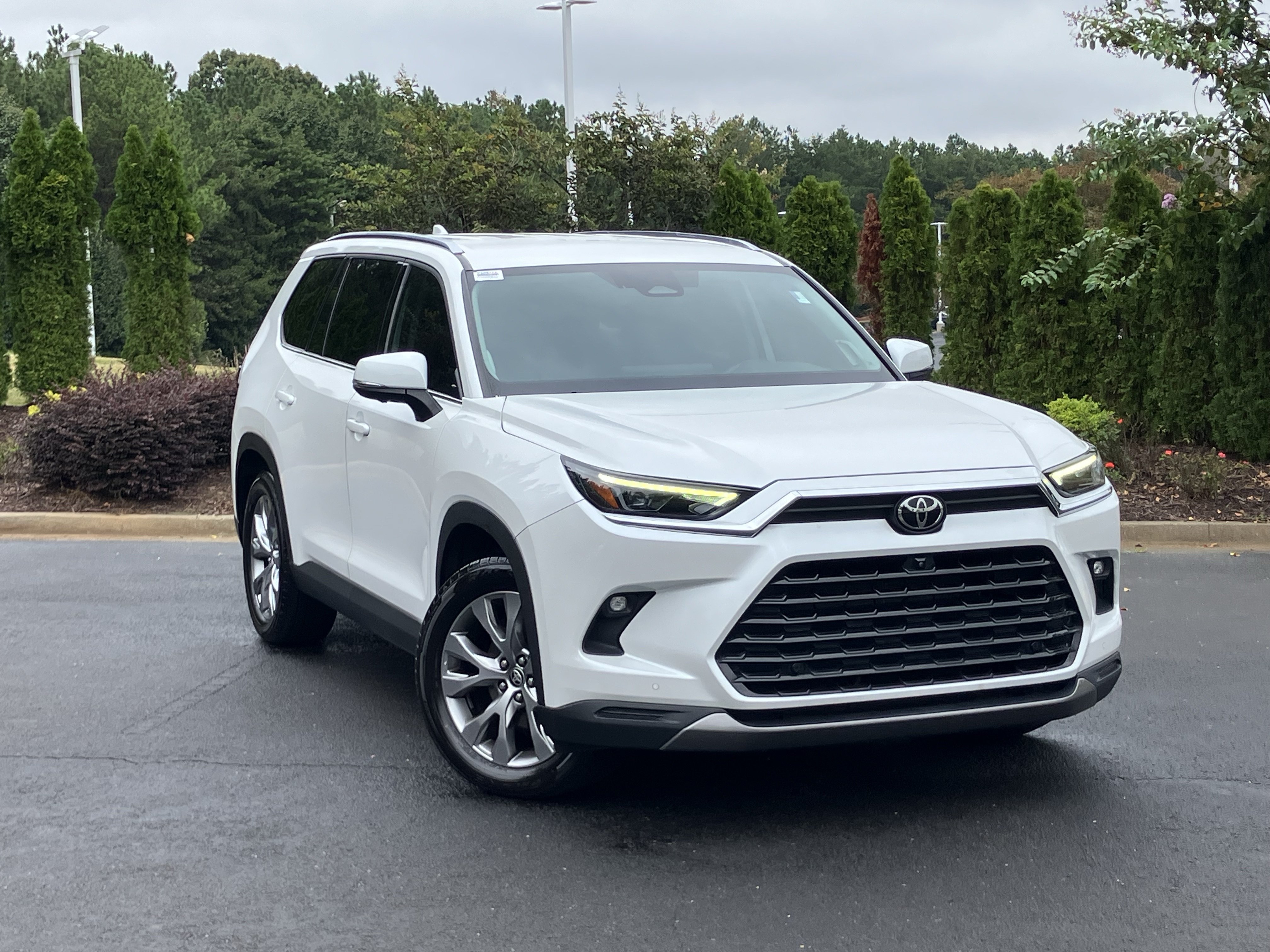 Used 2024 Toyota Grand Highlander Limited FWD SUV