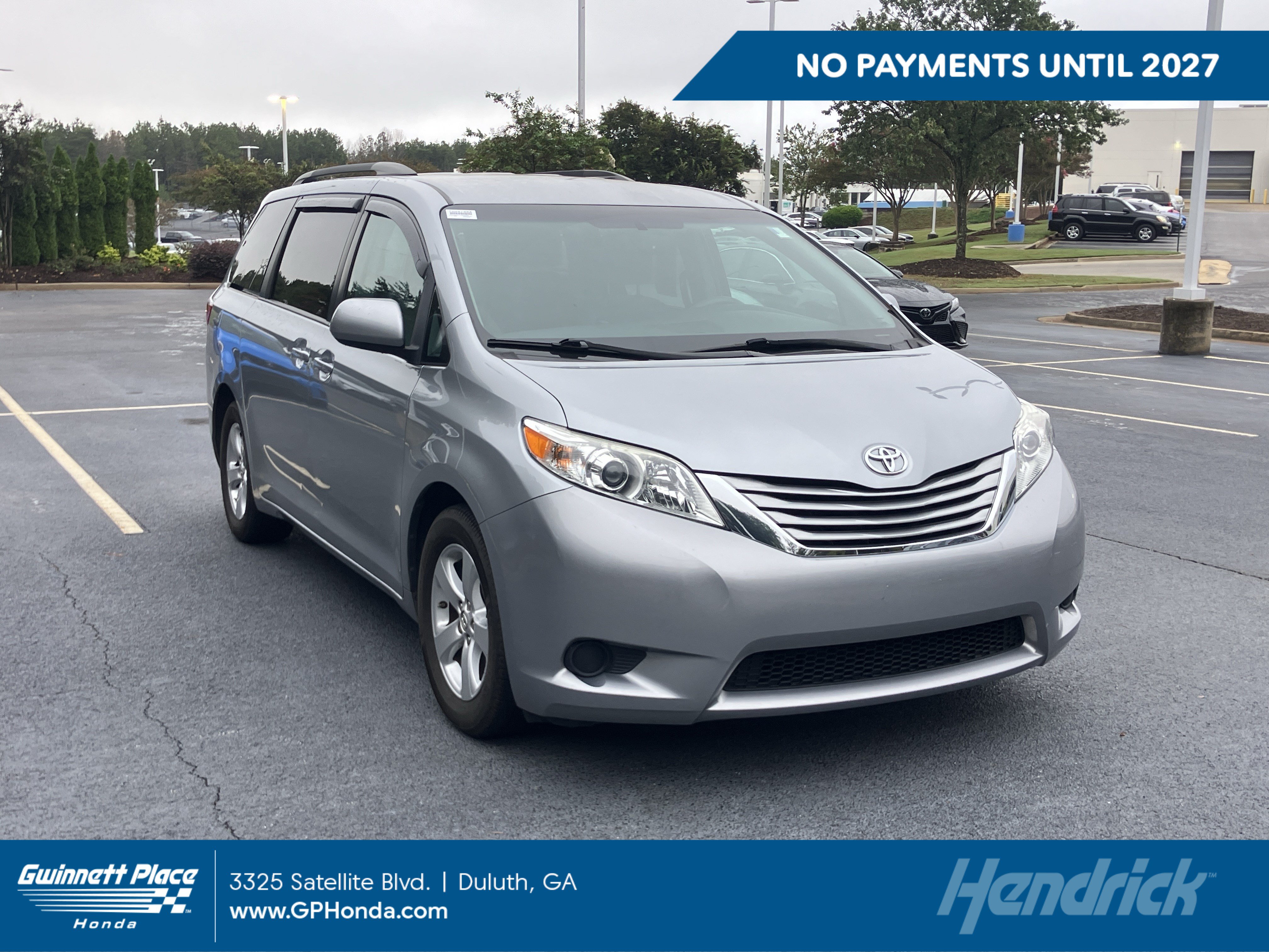 Used 2017 Toyota Sienna LE FWD 8-Passenger Minivan