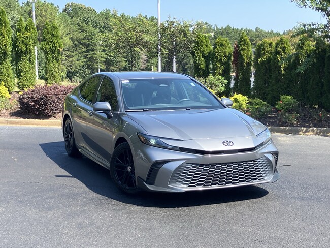 2025 Toyota Camry SE Sedan