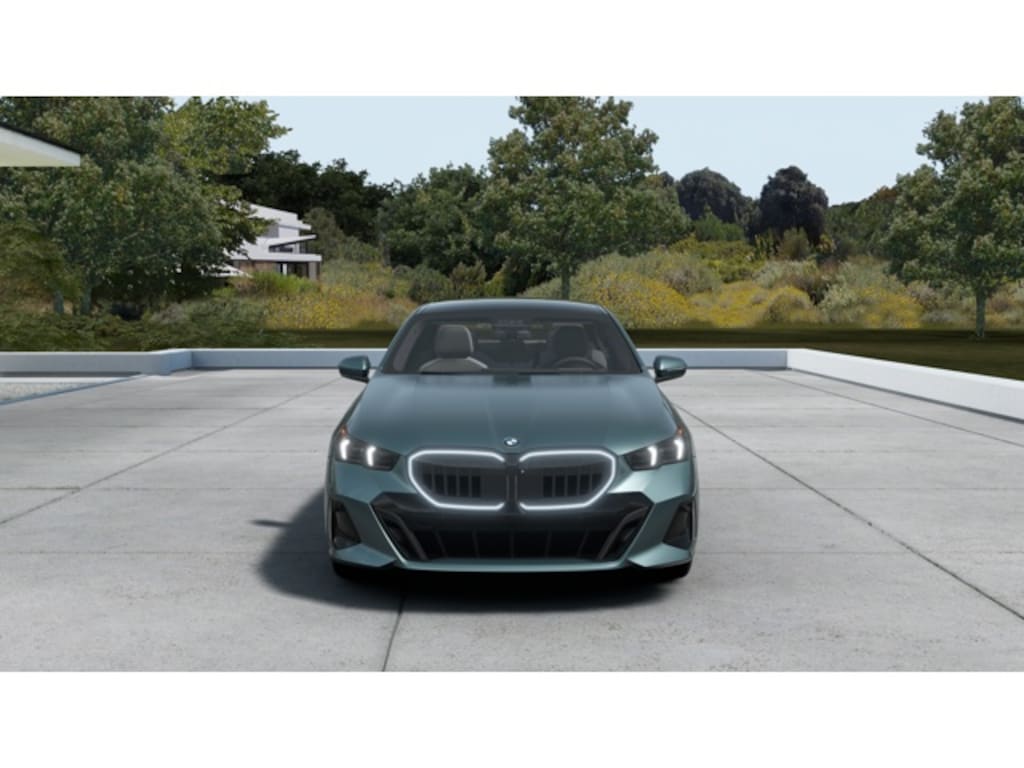 New 2027 BMW 550e xDrive Sedan