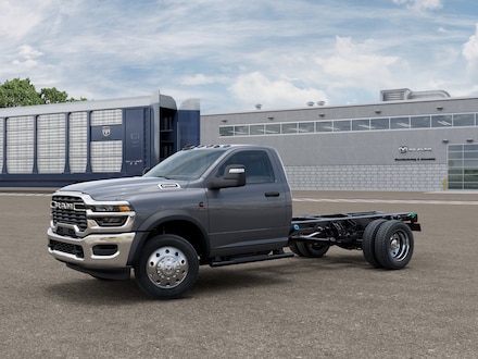 2026 Ram 5500 Chassis Cab Tradesman 4x4 Reg Cab 84 CA 168.5 WB Pickup