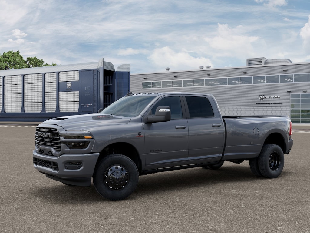 New 2027 Ram 3500 LARAMIE CREW CAB 4X4 8' BOX Pickup