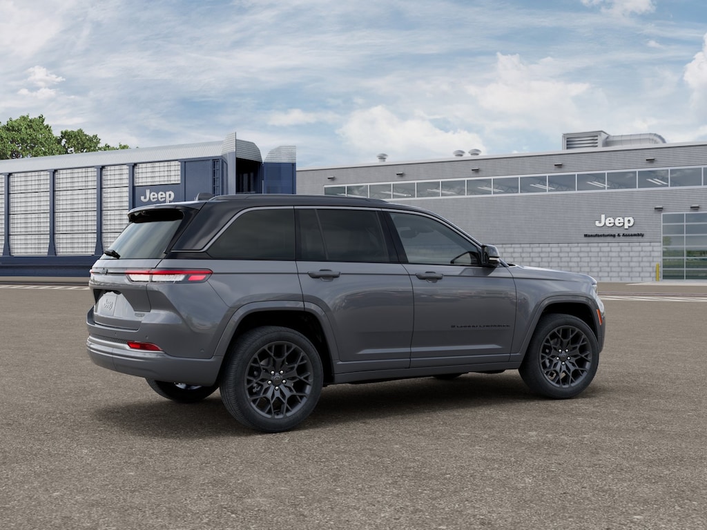 New 2027 Jeep Grand Cherokee SUMMIT 4X4 Sport Utility