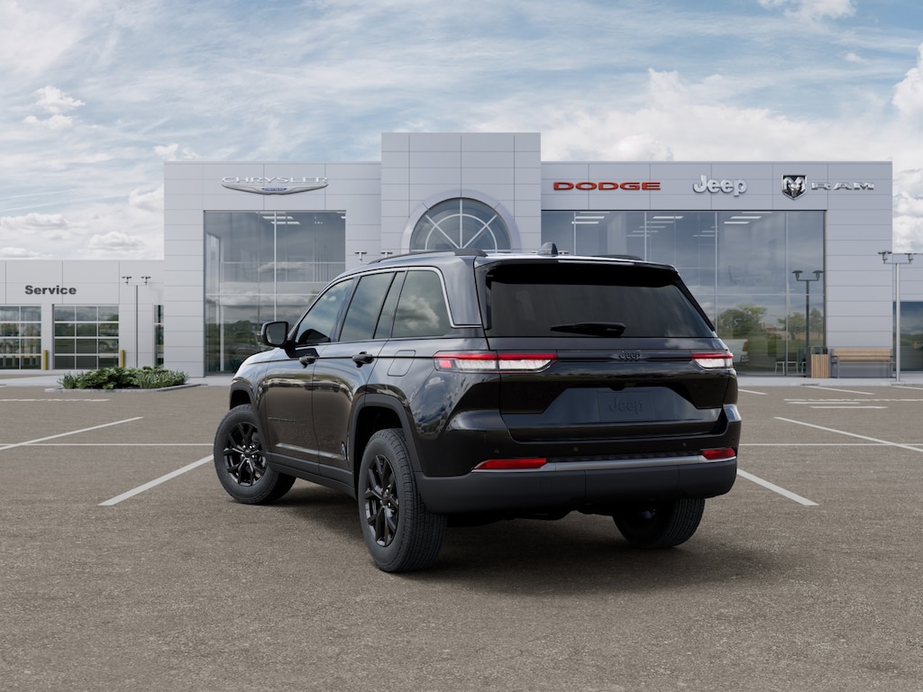 New 2026 Jeep Grand Cherokee Laredo Altitude 4x2 SUV