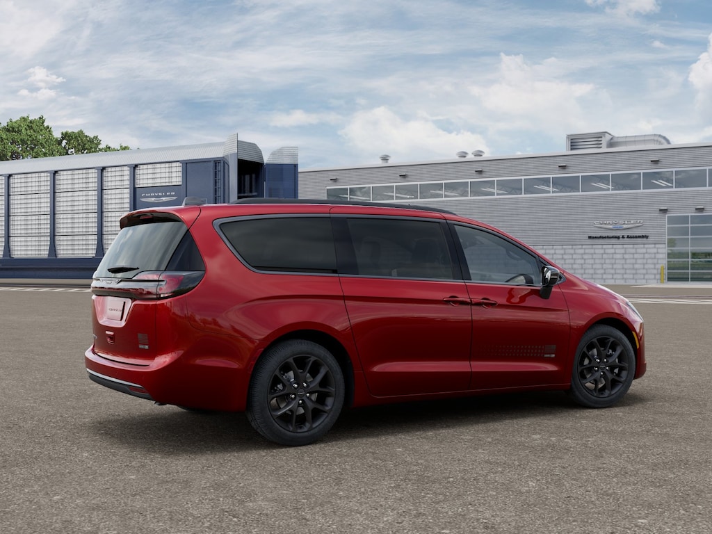 New 2027 Chrysler Pacifica SELECT