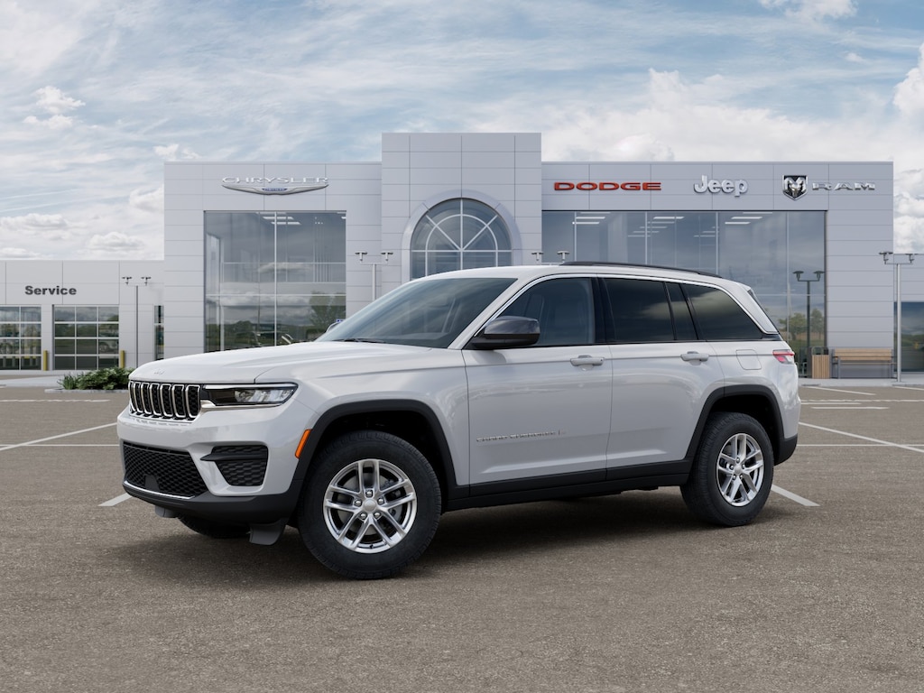 New 2026 Jeep Grand Cherokee Laredo 4x2 SUV