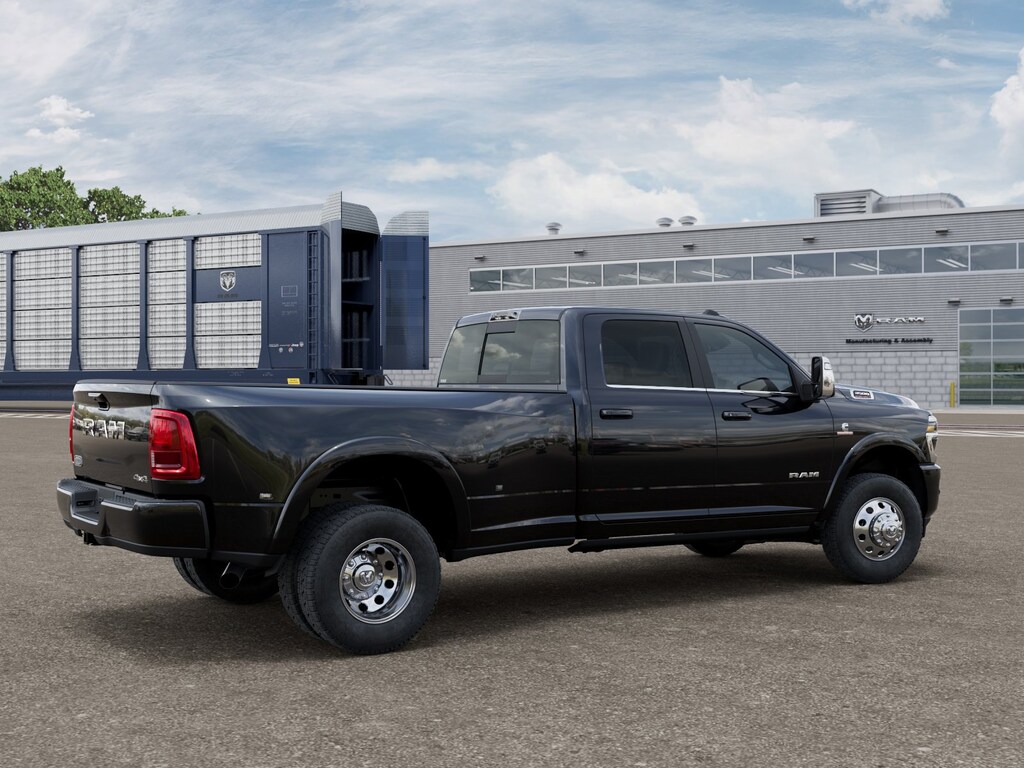 New 2027 Ram 3500 LIMITED LONGHORN CREW CAB 4X4 8' BOX Pickup