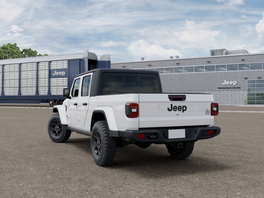 New 2027 Jeep Gladiator Willys 4x4 Truck Crew Cab