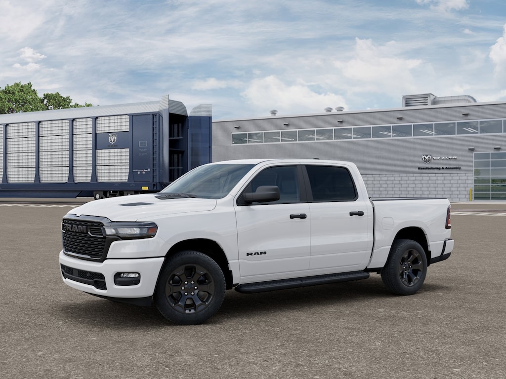 New 2027 Ram 1500 EXPRESS CREW CAB 4X4 5'7 BOX Pickup