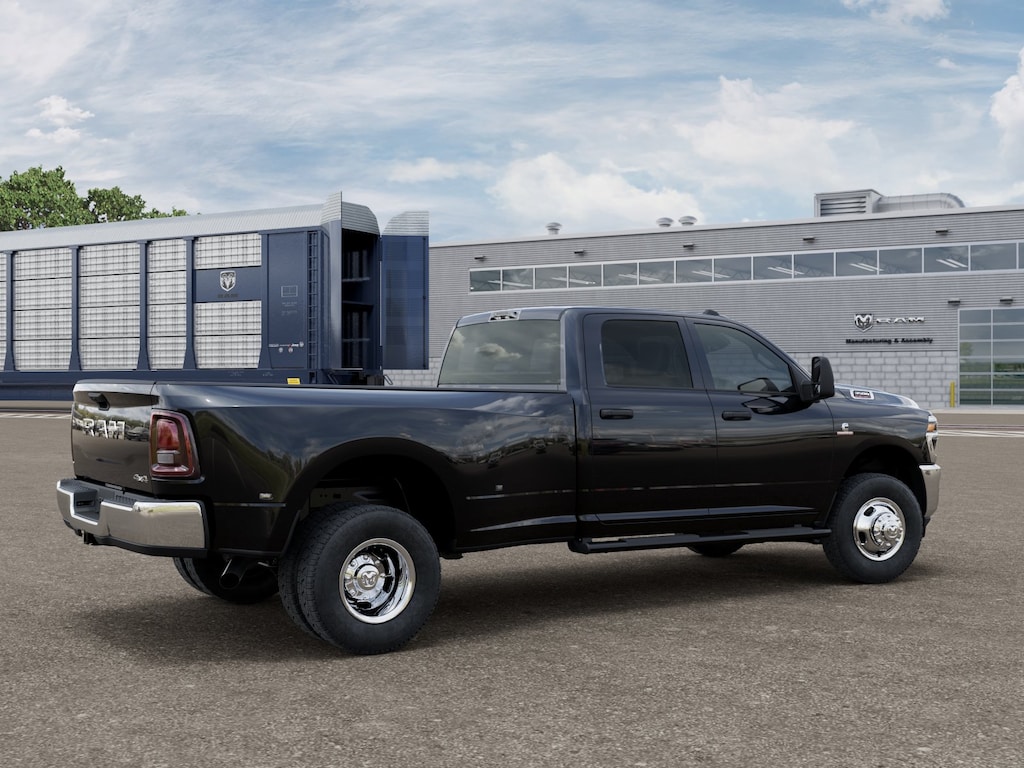 New 2027 Ram 3500 TRADESMAN CREW CAB 4X4 8' BOX Pickup