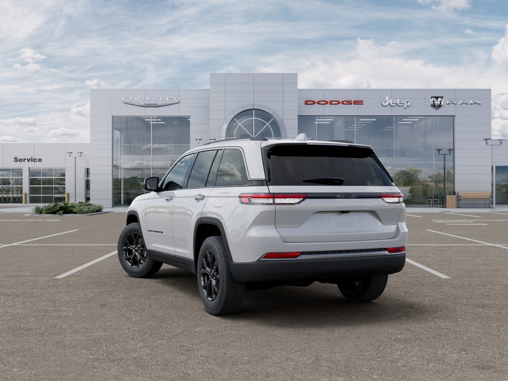 New 2026 Jeep Grand Cherokee Laredo Altitude 4x2 SUV