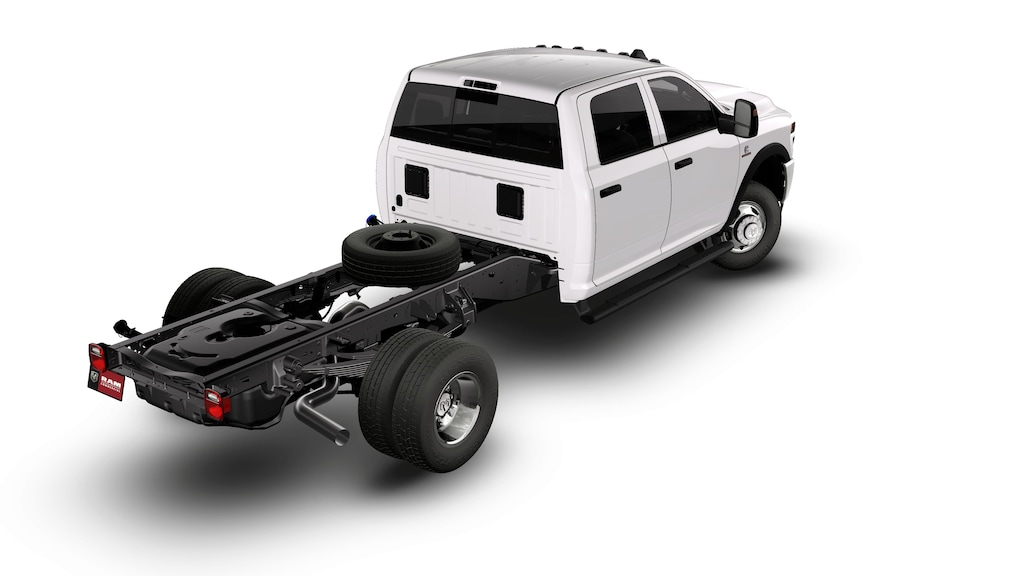 New 2026 Ram 3500 Chassis Cab TRADESMAN CREW 4X4 60' CA Pickup