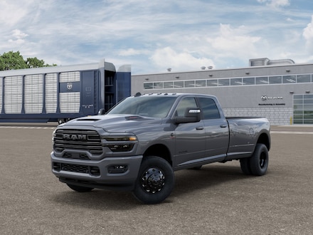 2027 Ram 3500 LARAMIE CREW CAB 4X4 8' BOX Pickup